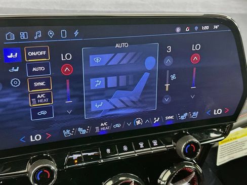 Used 2024 Chevrolet Blazer EV RS AWD/4WD image 17
