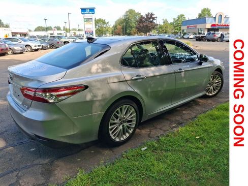 Used 2018 Toyota Camry XLE w/ Audio Package FWD image 4