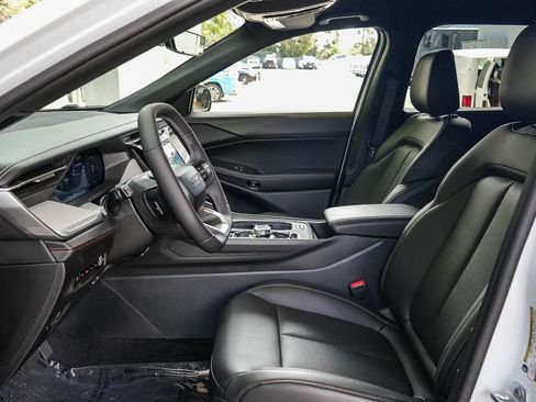 New 2026 Jeep Cherokee Limited image 17