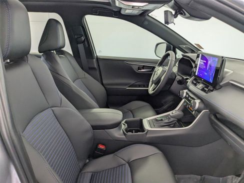 Certified 2025 Toyota RAV4 XSE w/ Advanced Technology Package image 27