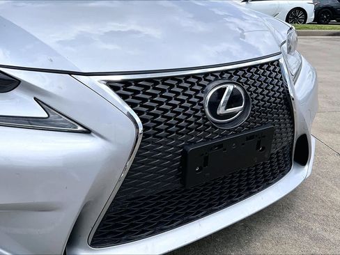 Used 2016 Lexus IS 200t RWD image 28