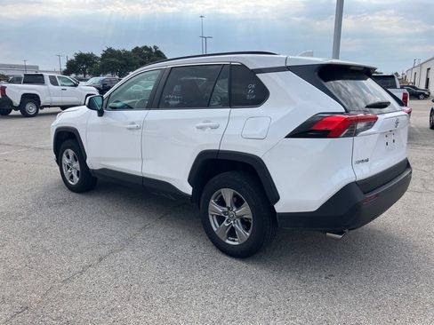 Used 2025 Toyota RAV4 XLE FWD image 6