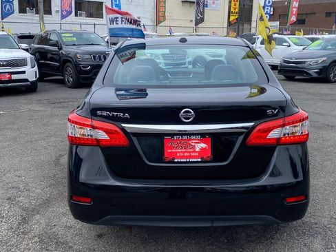 Used 2013 Nissan Sentra SV w/ Premium Pkg FWD image 8
