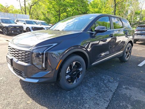 New 2026 Kia Sportage LX AWD/4WD image 3