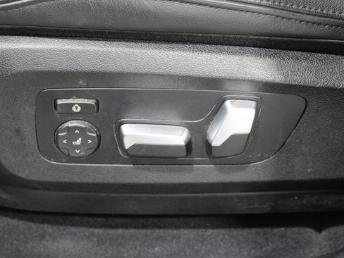 Used 2022 BMW X7 xDrive40i w/ Premium Package AWD/4WD image 5