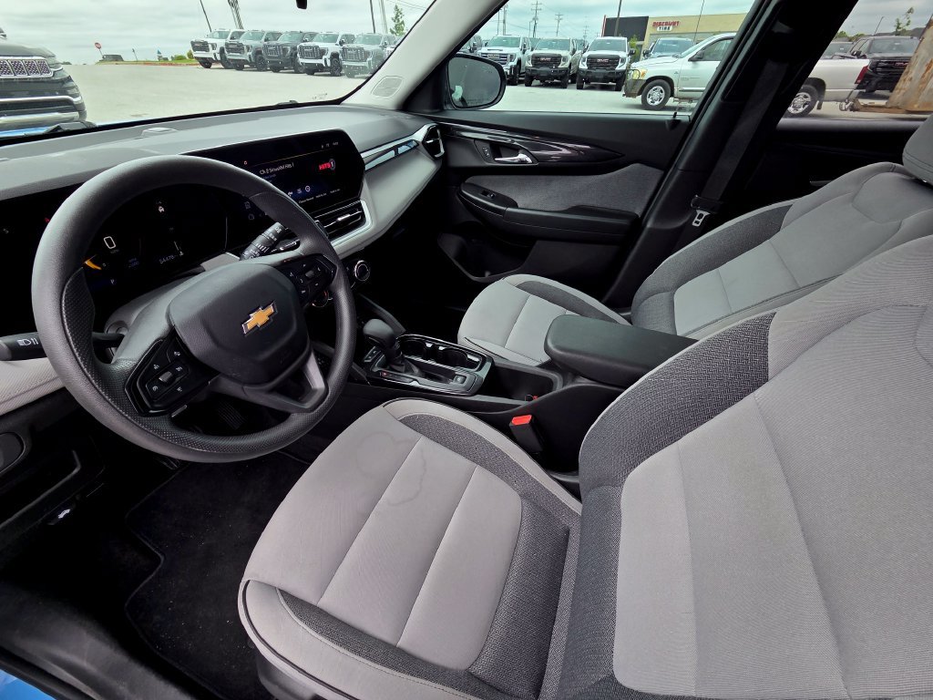Used 2024 Chevrolet TrailBlazer LT w/ Driver Confidence Package FWD image 10