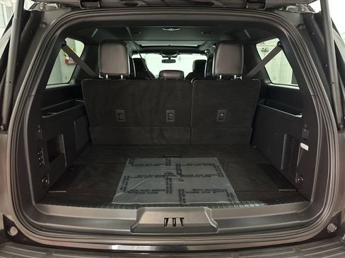 Used 2024 Ford Expedition Max Limited AWD/4WD image 37