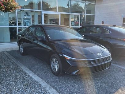 Used 2026 Hyundai Elantra SE