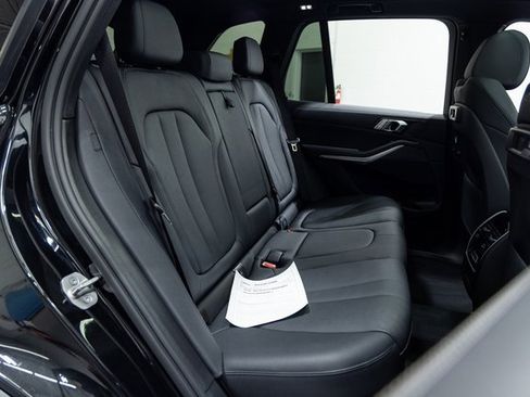 Certified 2022 BMW X5 xDrive40i w/ Premium Package image 24