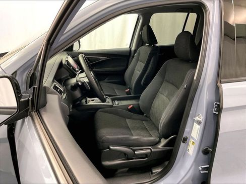 Used 2023 Honda Ridgeline Sport image 10