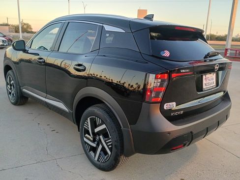 New 2026 Nissan Kicks SV image 4