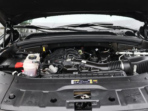 Used 2021 Jeep Grand Cherokee L Limited AWD/4WD image 16