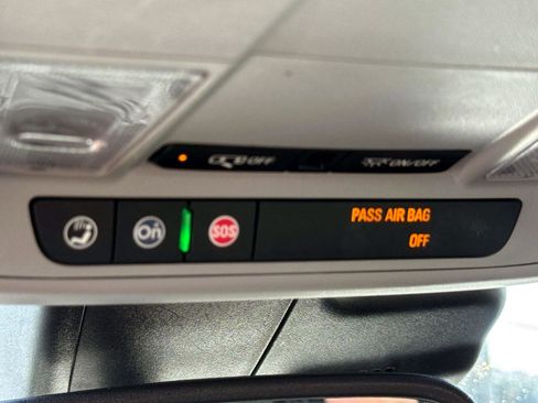 Used 2018 Chevrolet Malibu LT w/ Leather Package image 17