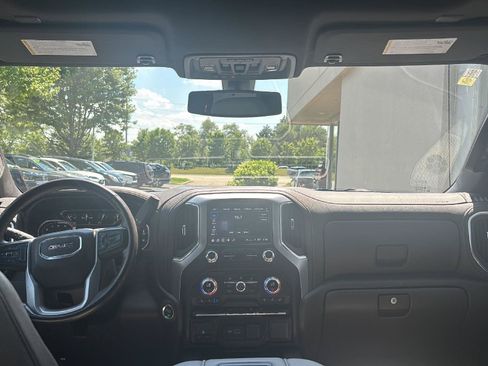 Used 2022 GMC Sierra 1500 SLT w/ SLT Premium Package AWD/4WD image 20