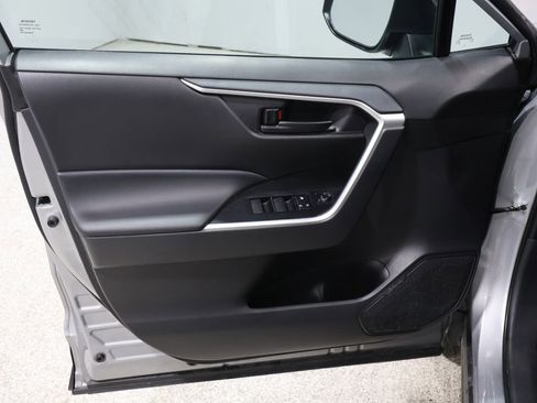Used 2025 Toyota RAV4 LE image 12