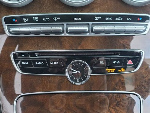 Used 2015 Mercedes-Benz C 300 4MATIC Sedan image 19