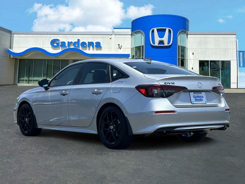 Used 2026 Honda Civic Sport image 4