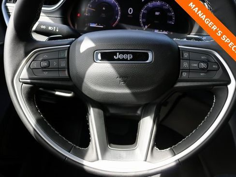 New 2025 Jeep Grand Cherokee L Altitude image 22