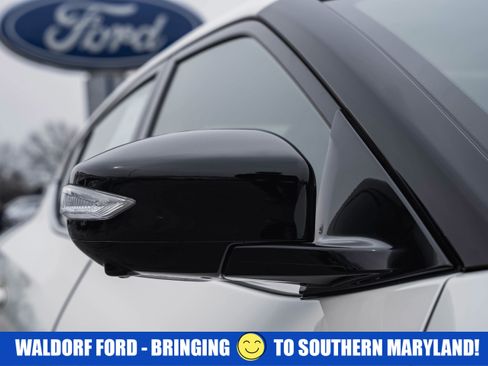 Used 2023 Nissan Maxima SR w/ Sport Mat Group image 16