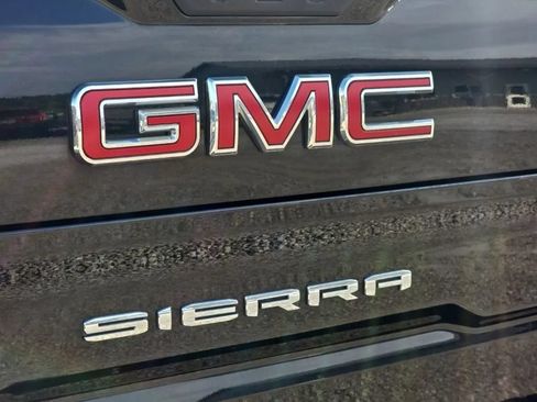 Used 2019 GMC Sierra 1500 AT4 w/ AT4 Premium Package AWD/4WD image 9