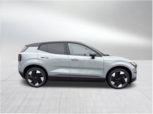 New 2026 Volvo EX30 Plus image 4