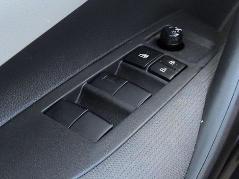 Used 2020 Toyota Corolla LE FWD image 21