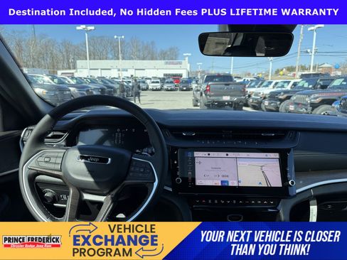 New 2026 Jeep Grand Cherokee Altitude AWD/4WD image 18