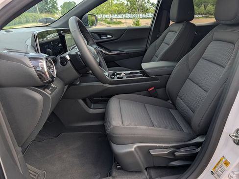 New 2027 Chevrolet Equinox LT FWD image 10