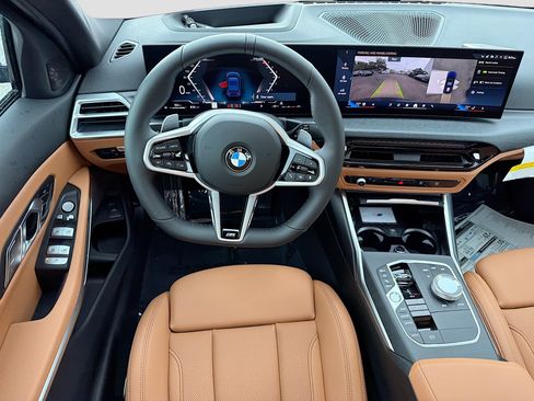 New 2026 BMW 330i xDrive Sedan w/ M Sport Package AWD/4WD image 17