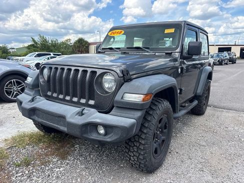 Used 2018 Jeep Wrangler Sport AWD/4WD image 7
