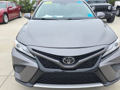 Used 2020 Toyota Camry XSE image 8
