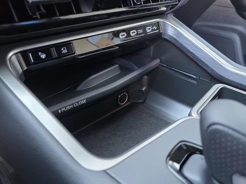 New 2026 Lexus TX 500h AWD image 25