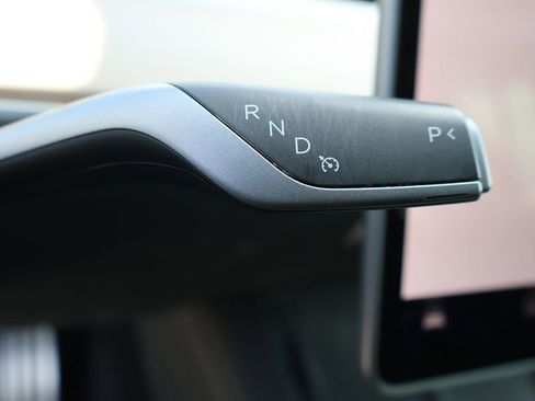 Used 2023 Tesla Model 3 Performance image 44