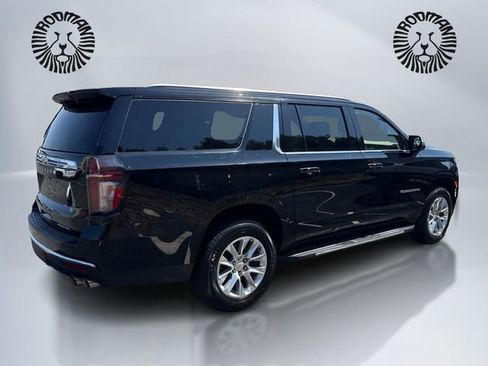 Used 2024 Chevrolet Suburban Premier AWD/4WD image 5