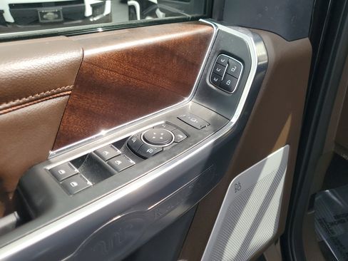 Certified 2025 Ford F350 King Ranch w/ Chrome Package image 19