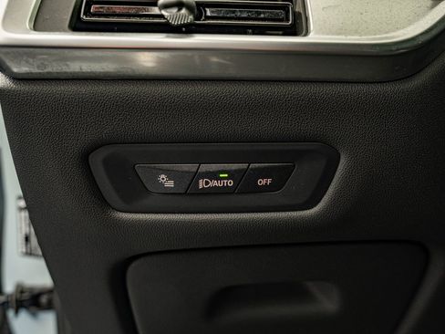 Used 2024 BMW X6 xDrive40i w/ Premium Package image 19