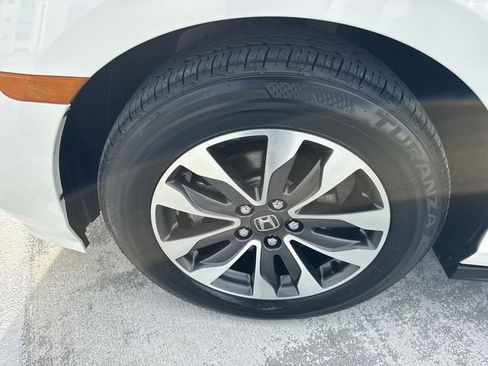 Used 2023 Honda Odyssey EX-L image 10