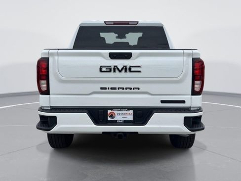 New 2026 GMC Sierra 1500 Elevation w/ LPO, Elevation Black Package AWD/4WD image 4