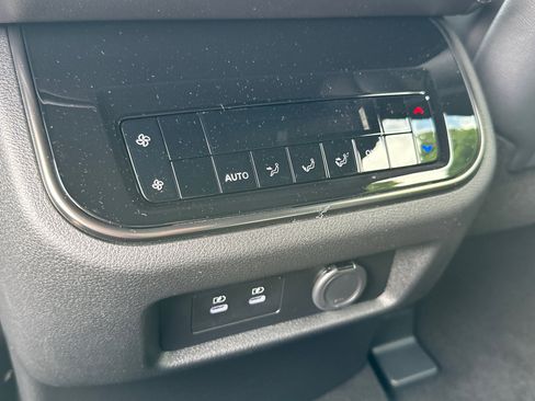 New 2025 Nissan Armada PRO-4X image 24