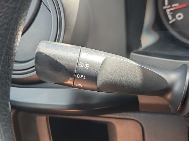 Used 2018 Toyota Tacoma SR AWD/4WD image 25