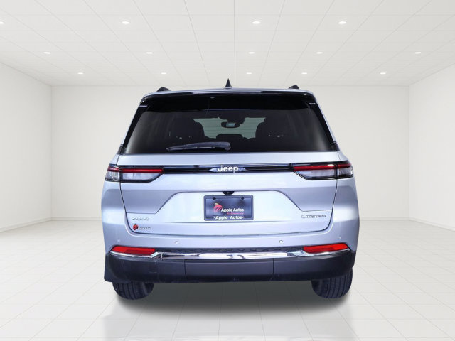 Used 2023 Jeep Grand Cherokee Limited AWD/4WD image 5