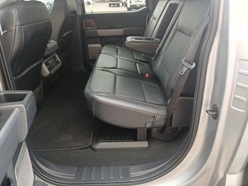 Used 2023 Ford F250 Lariat w/ Black Appearance Package image 33