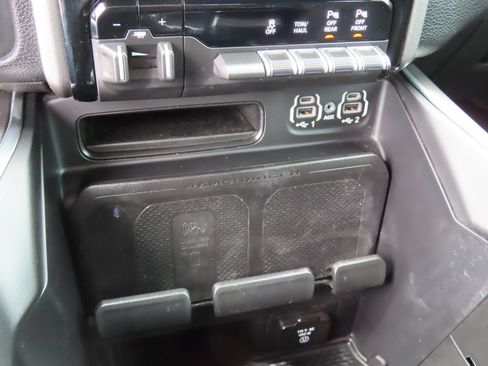 Certified 2022 RAM 1500 Laramie AWD/4WD image 10