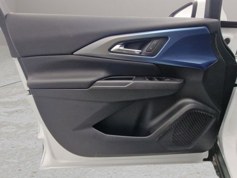 New 2026 Chevrolet Equinox EV LT image 12