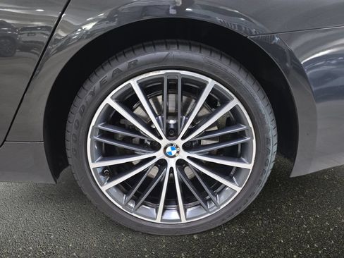 Used 2023 BMW 540i xDrive w/ Convenience Package AWD/4WD image 32
