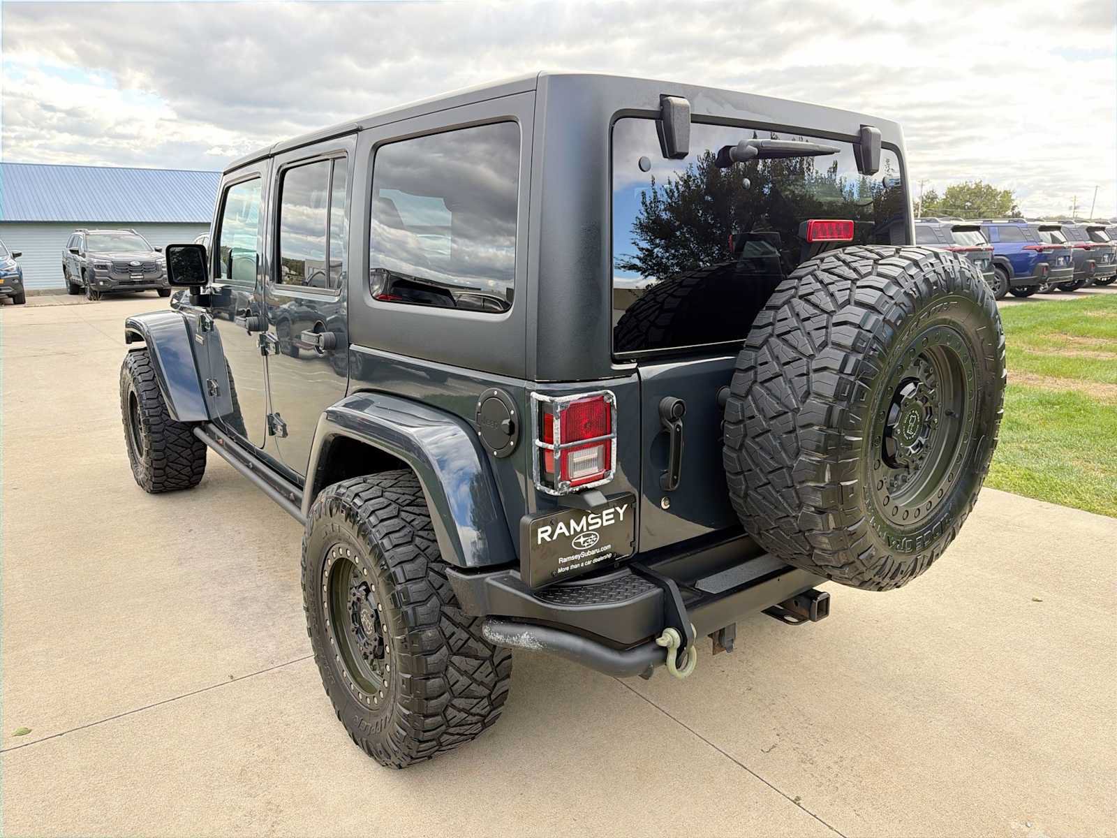 Used 2018 Jeep Wrangler Unlimited Sport AWD/4WD image 4
