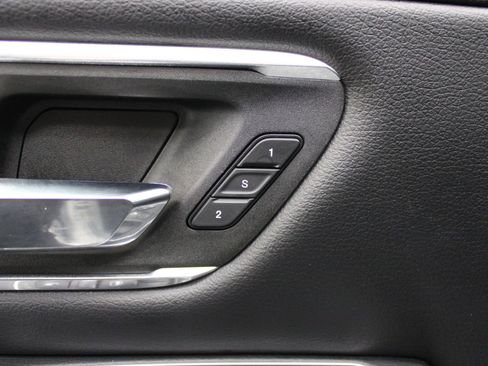 Used 2021 RAM 1500 Laramie w/ Sport Appearance Package AWD/4WD image 13