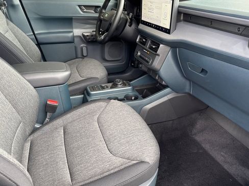 New 2025 Ford Maverick XLT w/ XLT Luxury Package image 23