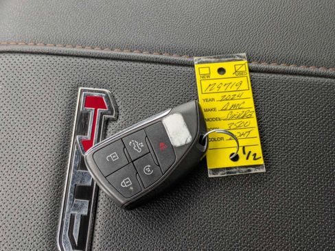 Used 2024 GMC Sierra 3500 AT4 w/ Technology Package image 35