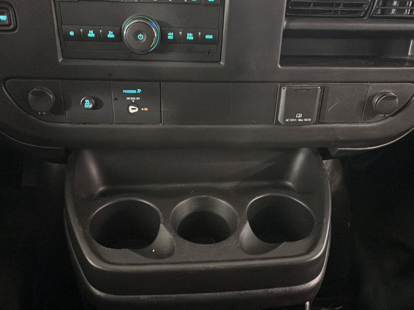 Used 2016 Chevrolet Express 2500 RWD image 23